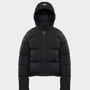 Aritzia SuperPuff Shorty Black XS